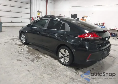 2017 Hyundai Ioniq Hybrid Blue z USA, uszkodzony, nr VIN KMHC65LC3HU025022